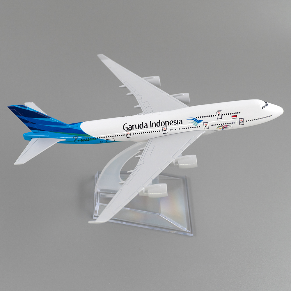 Home Decor Indonesia - 1/400 Aircraft Model Boeing 747 Garuda
