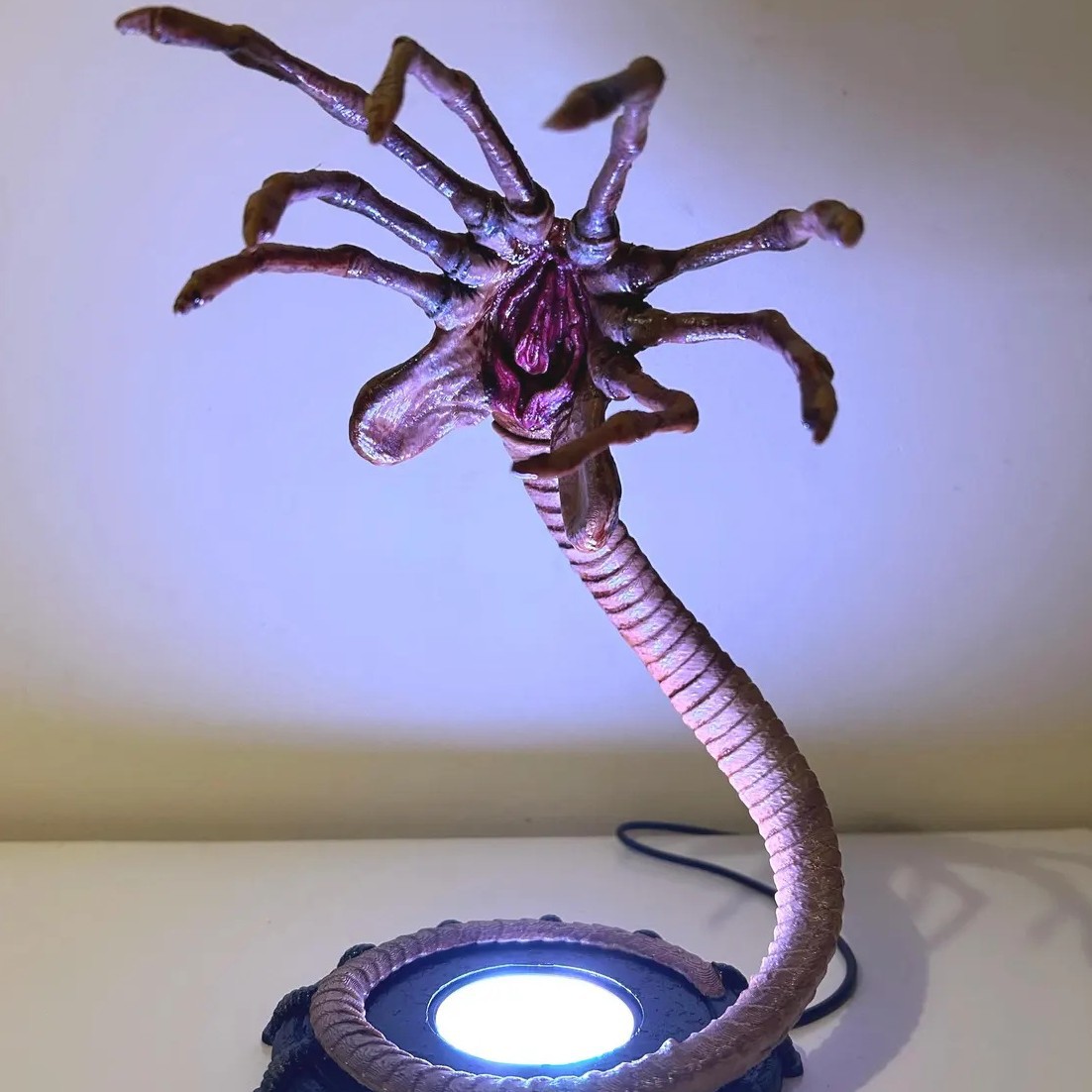 Alien Facehugger Lamp Nightlig - Home Decor Light 리뷰 및 가격