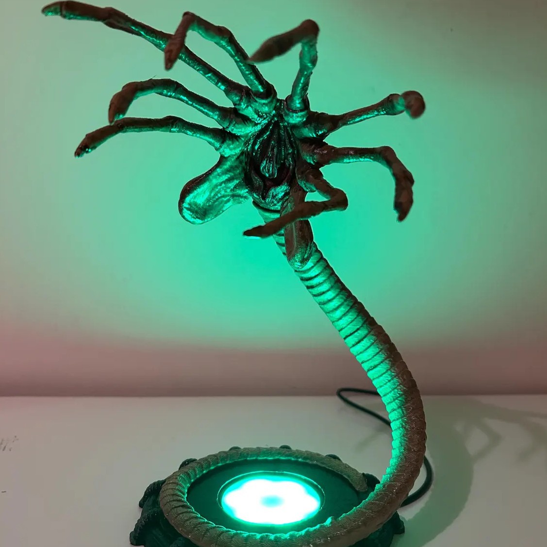 Alien Facehugger Lamp Nightlig - Home Decor Light 리뷰 및 가격