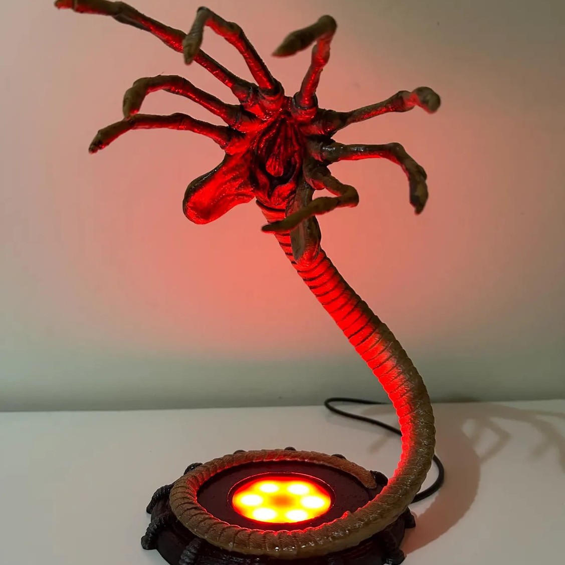 Alien Facehugger Lamp Nightlig - Home Decor Light 리뷰 및 가격